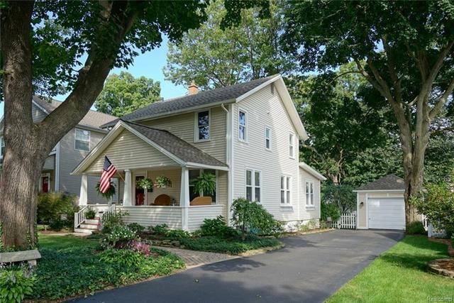 Charming Plymouth Colonial