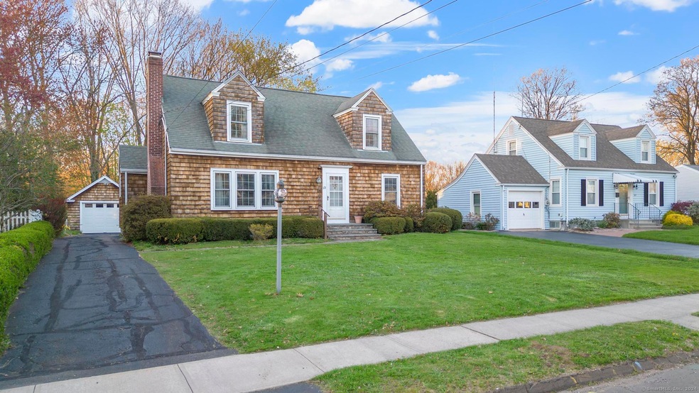 171 Maple St, Branford, CT 06405 - photo 1