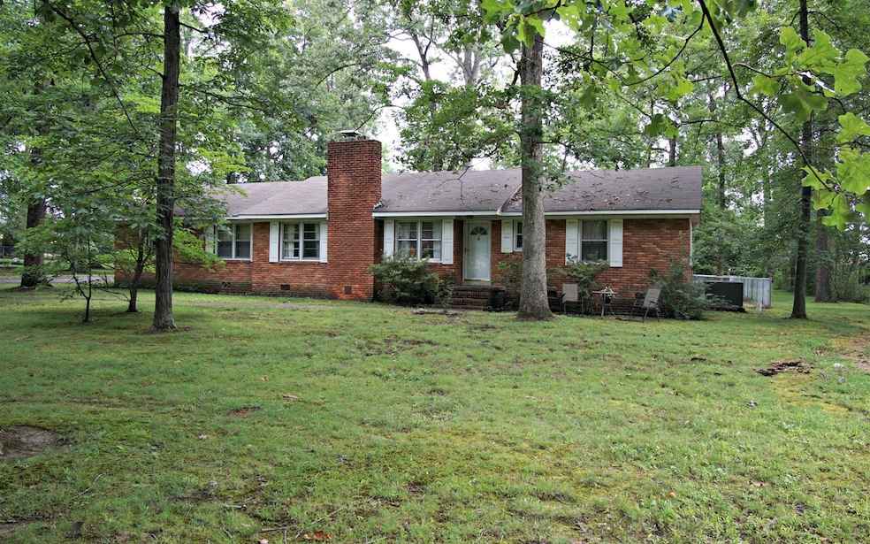 76 White Oak Dr, Manchester, TN 37355 - photo 1