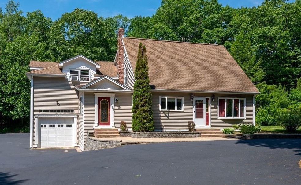 172 Charlton Rd, Spencer, MA 01562 - photo 1