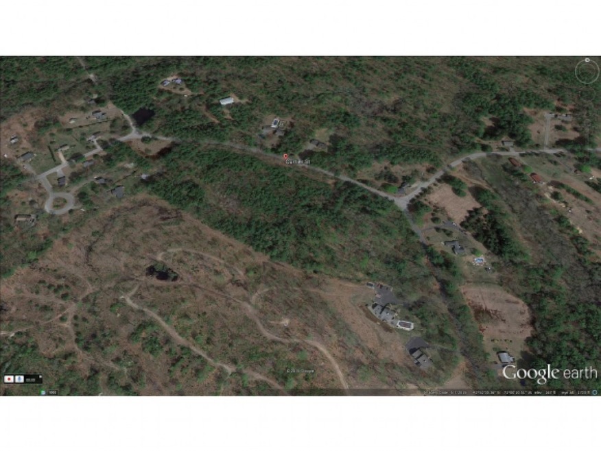 2 Currier St, South Hampton, NH 03827 - photo 1