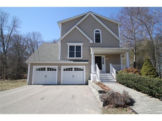 17 Country Ln, Pawcatuck, CT 06379 - photo 1