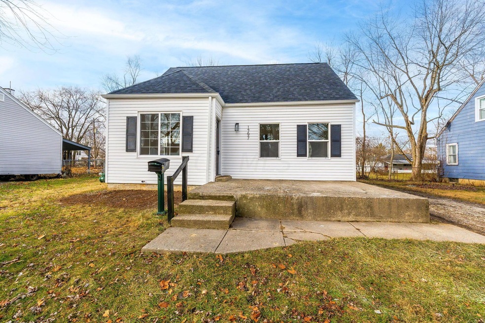 1797 Lancashire Rd (Exterior)-1