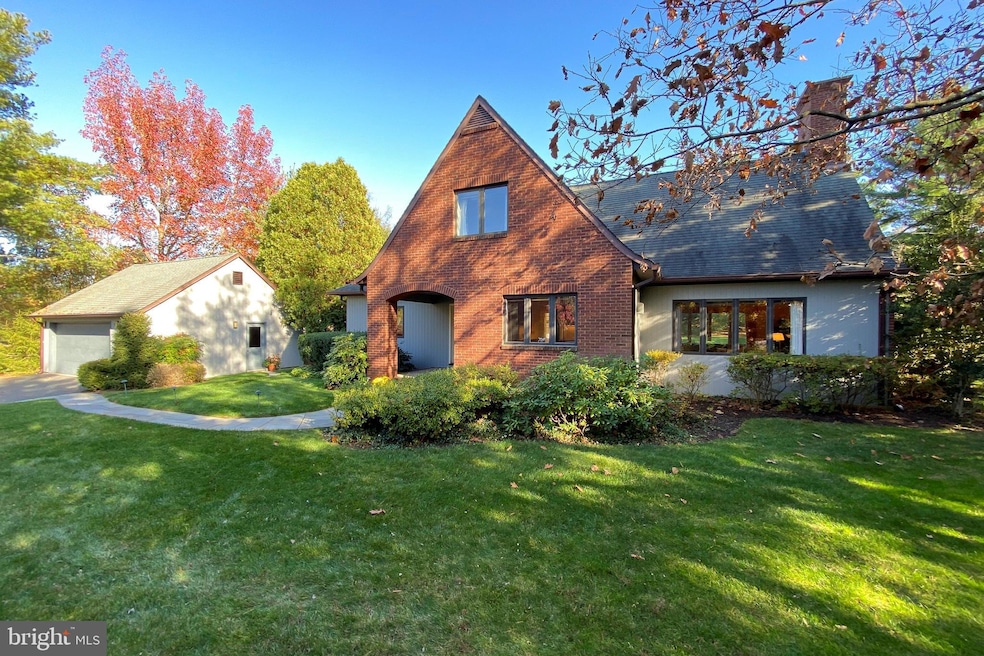 39 Constitution Hill W, Princeton, NJ 08540 - photo 1