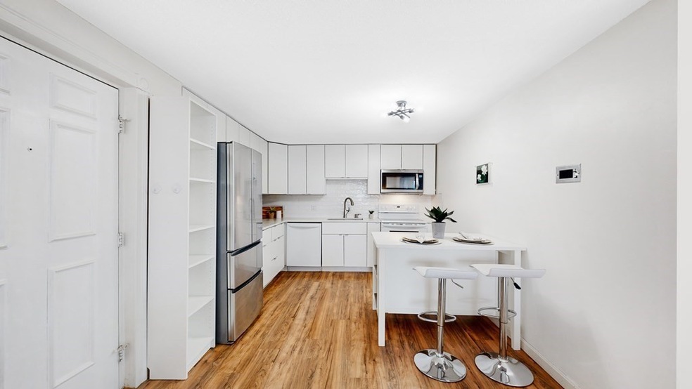 94 Beacon St unit 11, Somerville, MA 02143 - photo 1