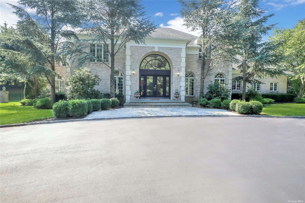 31 Stirrup Dr, Glen Head, NY 11545 - photo 1