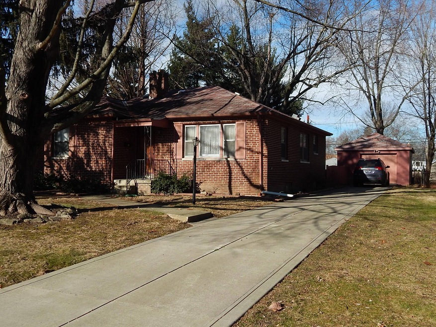 558 E Beaumont Rd, Columbus, OH 43214 - photo 1