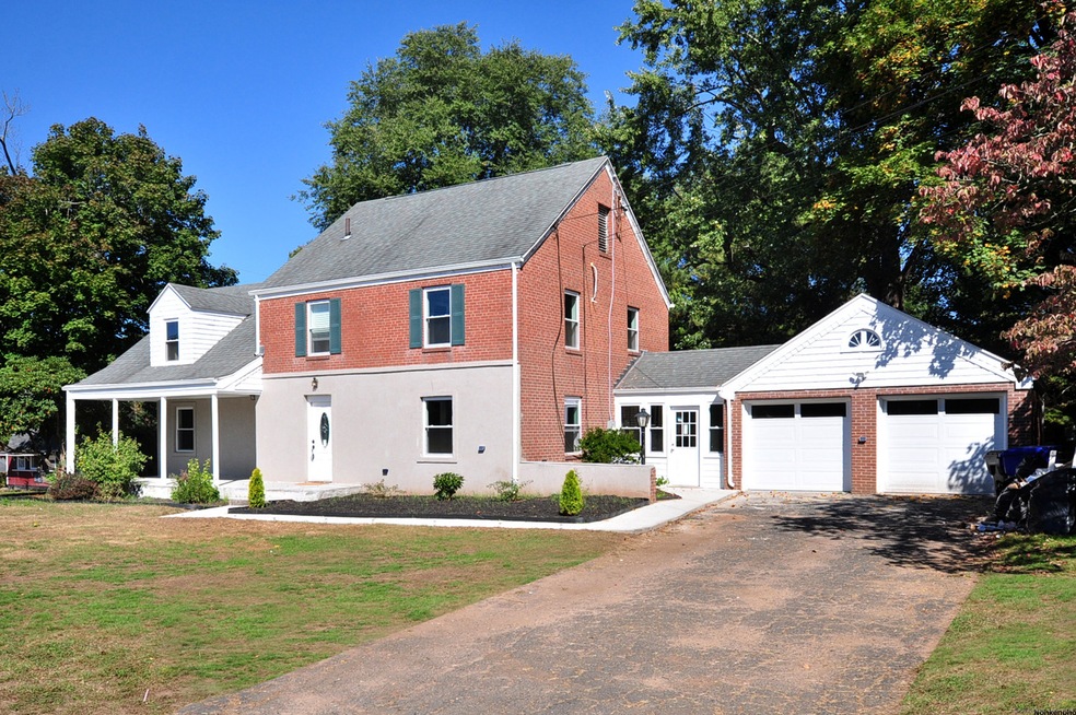 1062 Pleasant Valley Rd, South Windsor, CT 06074 - photo 1