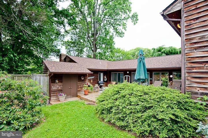 2109 Grayson Place, Falls Church, VA 22043 - photo 1