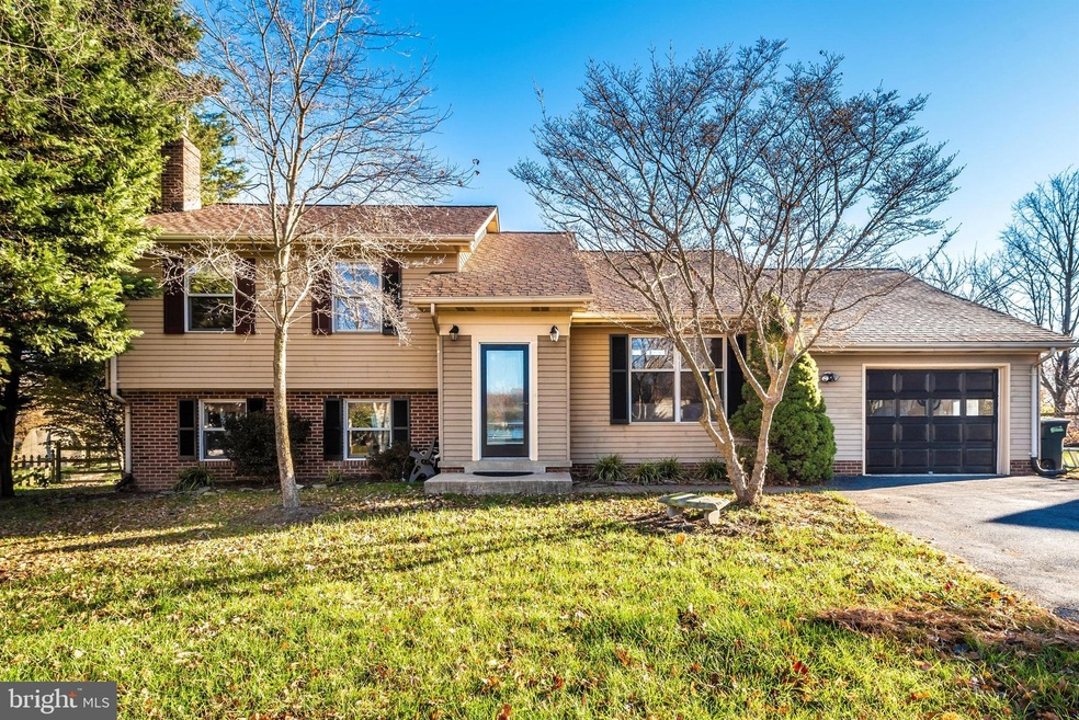 7220 Rainbow Ln, Frederick, MD 21702 - photo 1