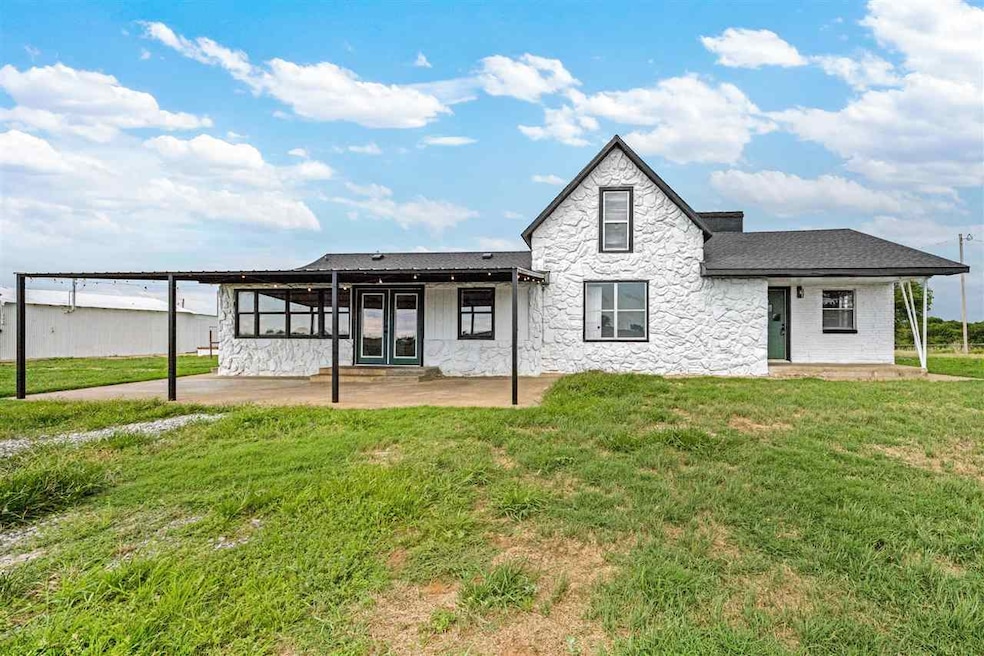 273787 E 1720 Rd, Duncan, OK 73533 - photo 1