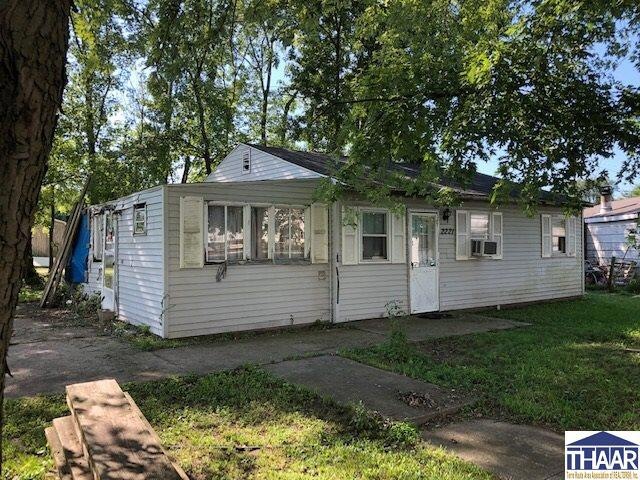 2221 S 1st St, Terre Haute, IN 47802 - photo 1