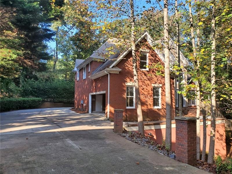 670 Links View Dr, Sugar Hill, GA 30518 - photo 1