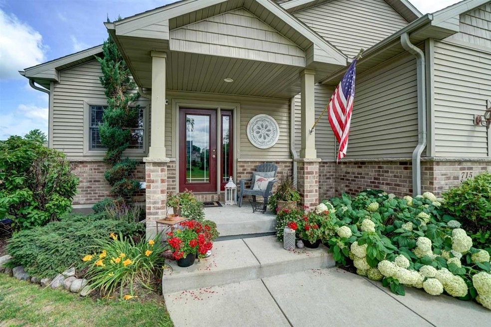 715 Sumac St, Oregon, WI 53575 - photo 1