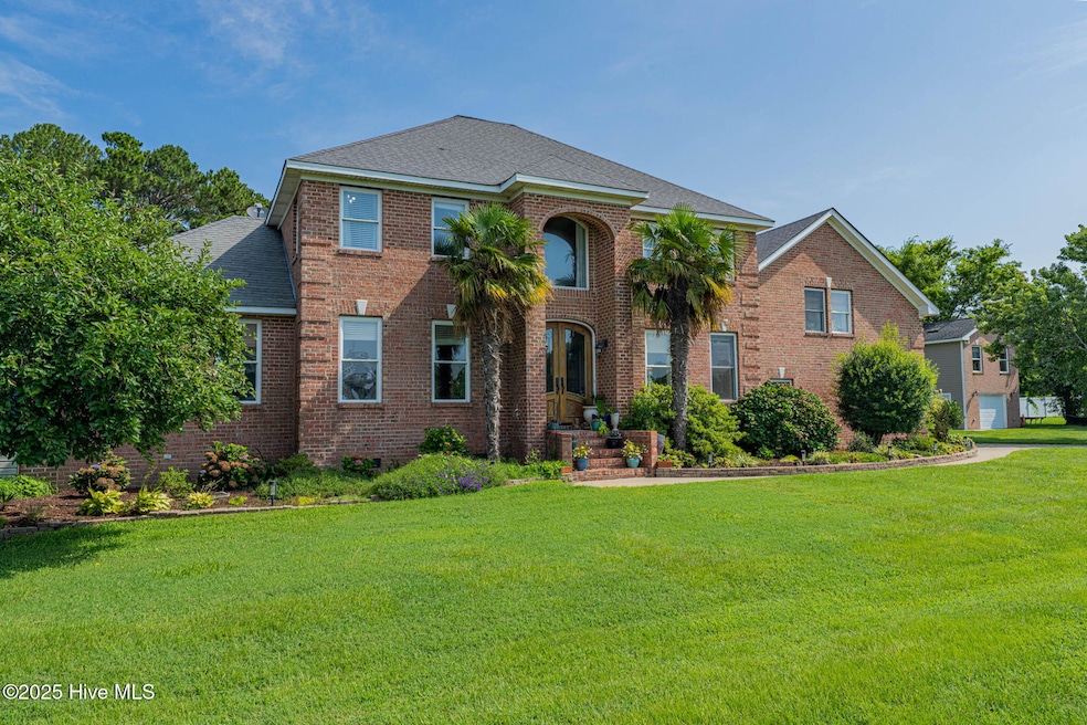 118 Neversail Way