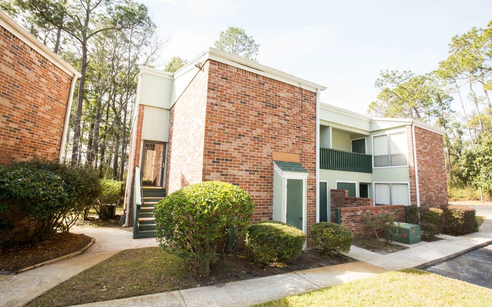 215 Fairway Hills Gln -2, Lake City, FL 32055 - photo 1