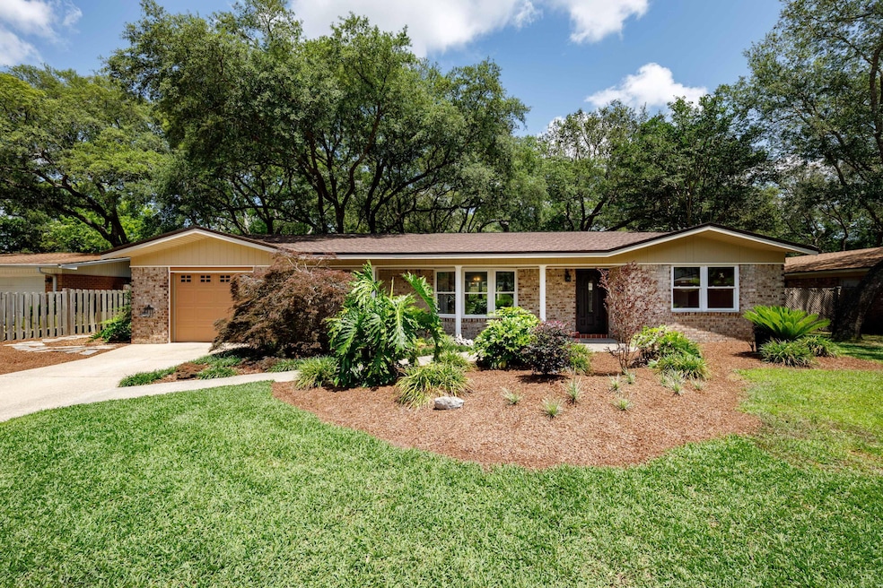 Pending $429,000 • Co-Listing Agent