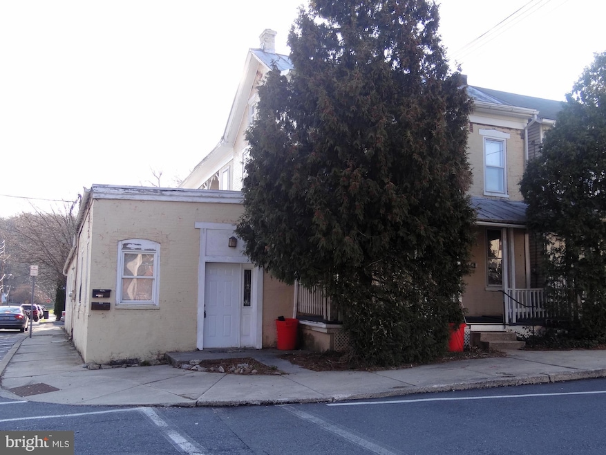 21 Main St unit 3, Mohnton, PA 19540 - photo 1