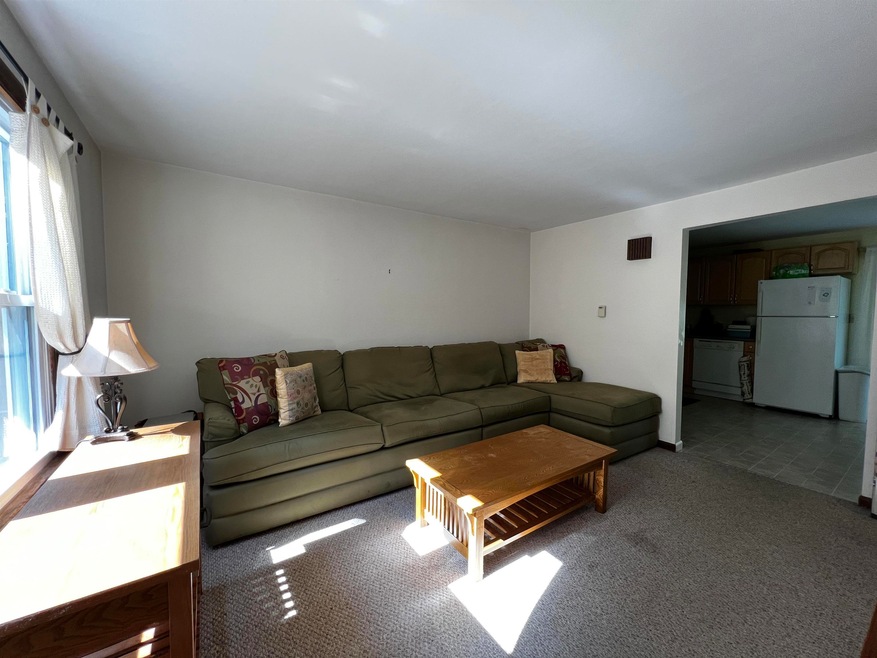 25 Hampton Rd unit B1, Exeter, NH 03833 - photo 1