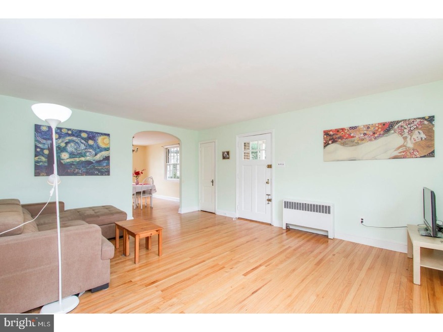 151 W Albemarle Ave, Lansdowne, PA 19050 - photo 1