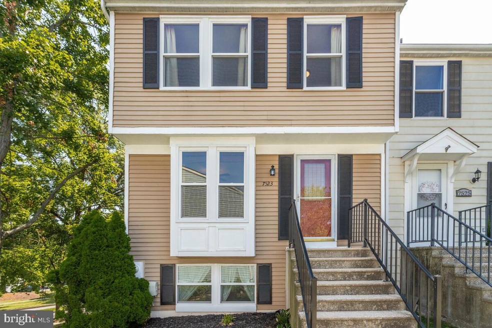 7523 Summer Blossom Ln, Columbia, MD 21046 - photo 1