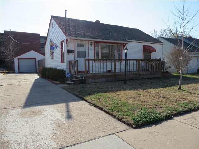 *508 N Glenn** Home features many updates!