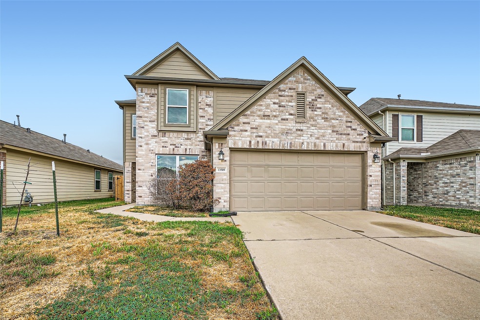 13509 E Red Birch Cir, Houston, TX 77038 - photo 1