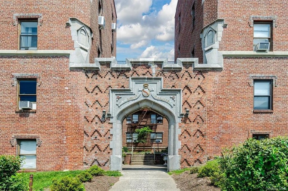 Summit Gardens unit 3F, Port Chester, NY 10573 - photo 1