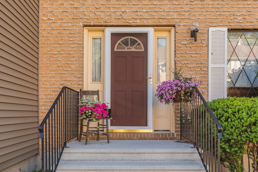 14 Joston Dr, MerriMacK, NH 03054 - photo 1