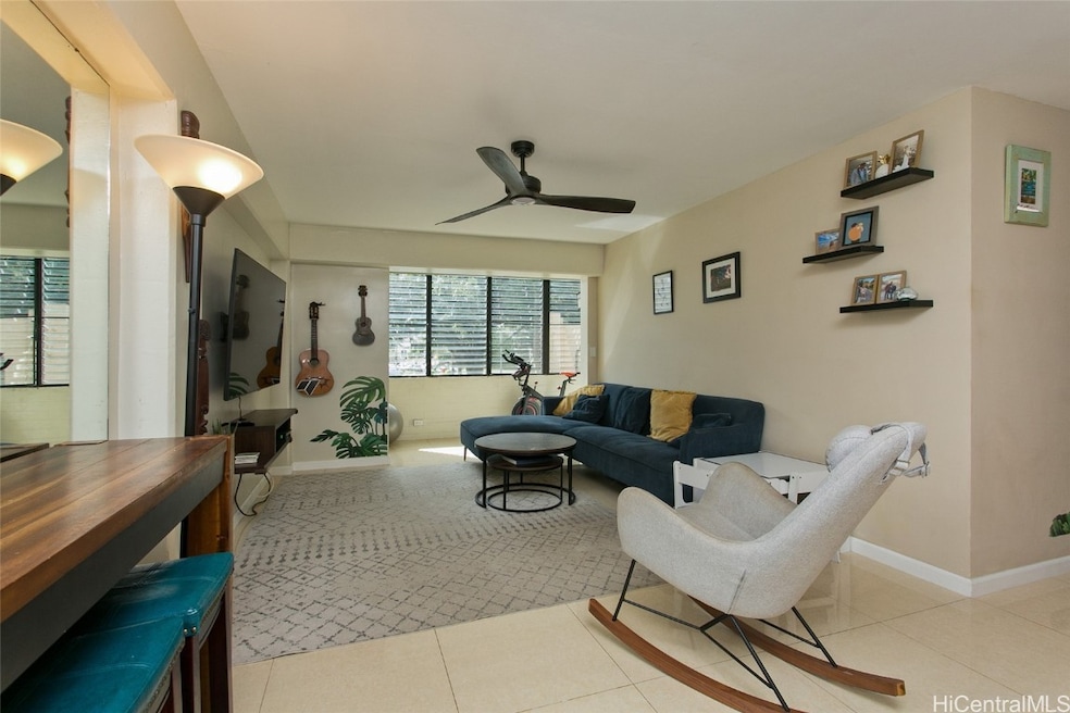 Spacious living room to relax