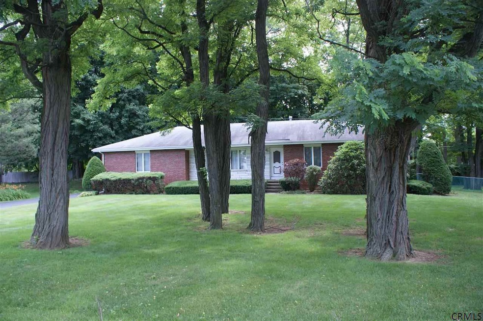 6 Princess Ln, Albany, NY 12211 - photo 1