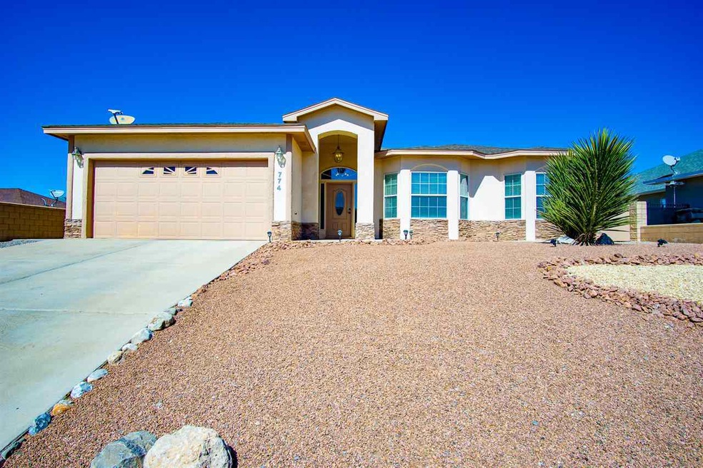 774 Desert View Ct, Alamogordo, NM 88310 - photo 1