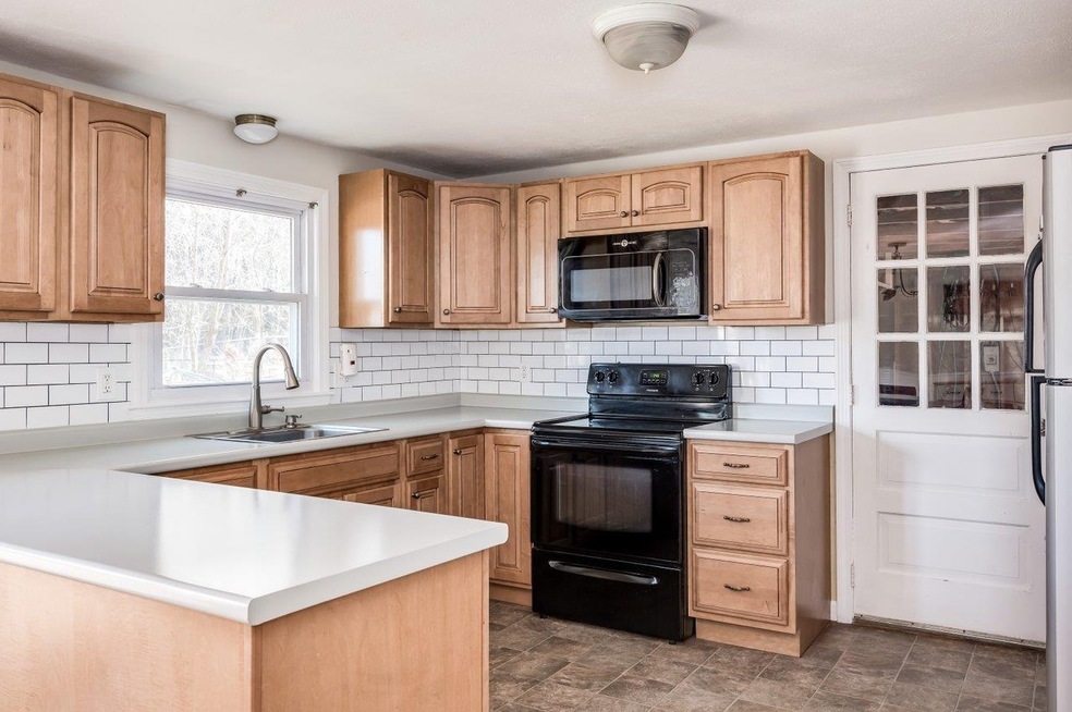 21 Sylvan Rd, North Hampton, NH 03862 - photo 1