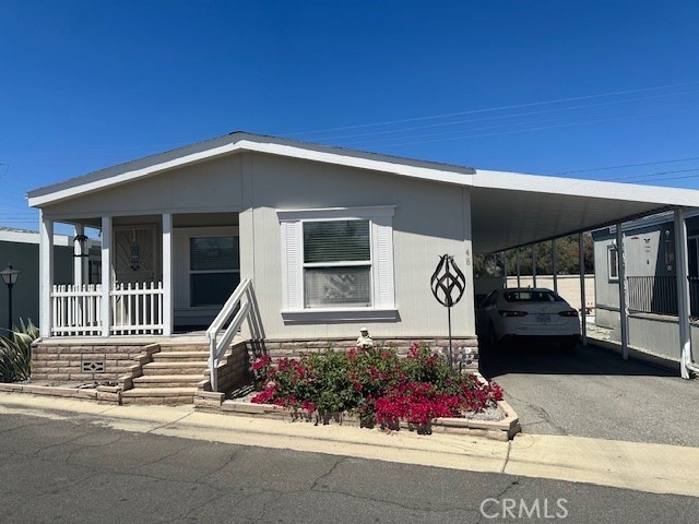 880 N Lake St unit 48, Hemet, CA 92544 - photo 1