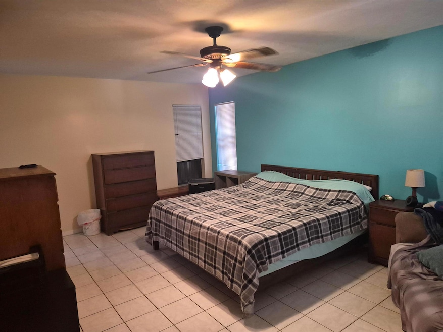 250 SE Walters Terrace, Port Saint Lucie, FL 34983 - photo 1