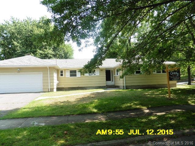 200 Whittier Rd, New Haven, CT 06515 - photo 1