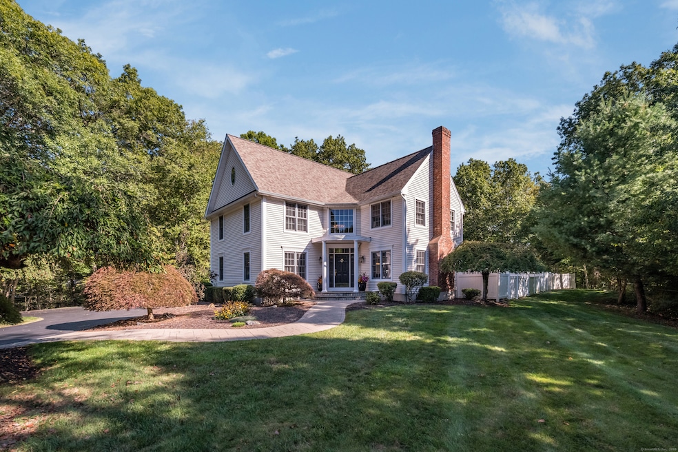 Under Contract $1,025,000