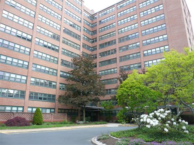 The Woodland unit 7U, Hartford, CT 06105 - photo 1