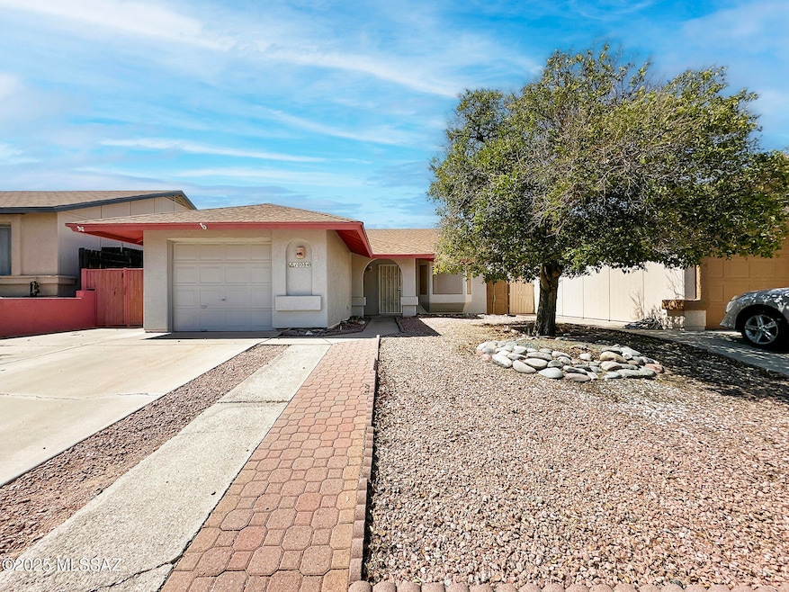 Welcome to 10084 E Bryonwood Ln