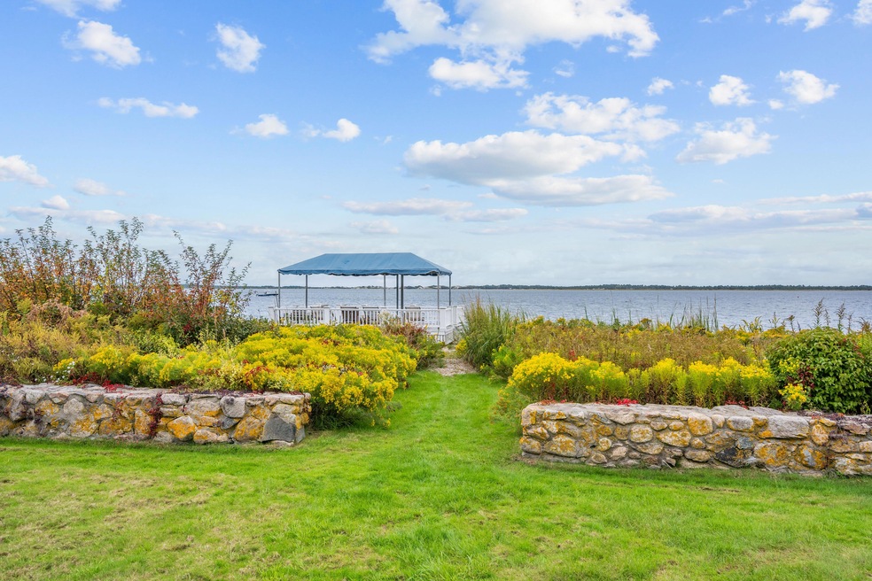 129 Salten Point Rd, Barnstable, MA 02630 - photo 1