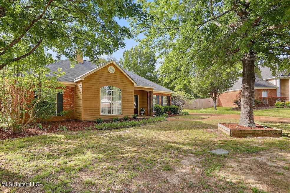 02-102 Middle Field Dr