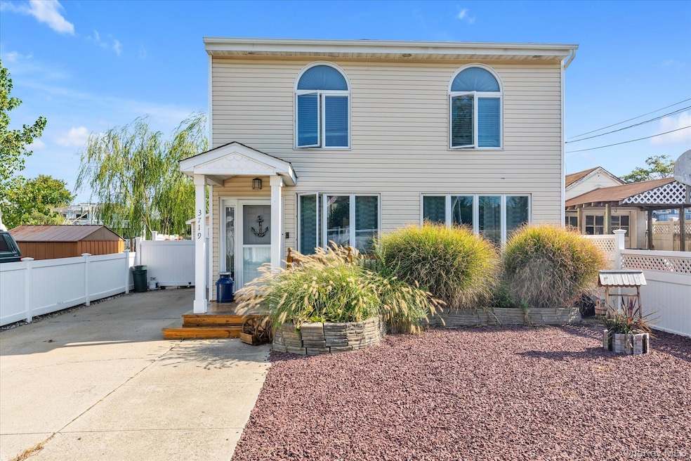 3719 Terrapin Place, Seaford, NY 11783 - photo 1