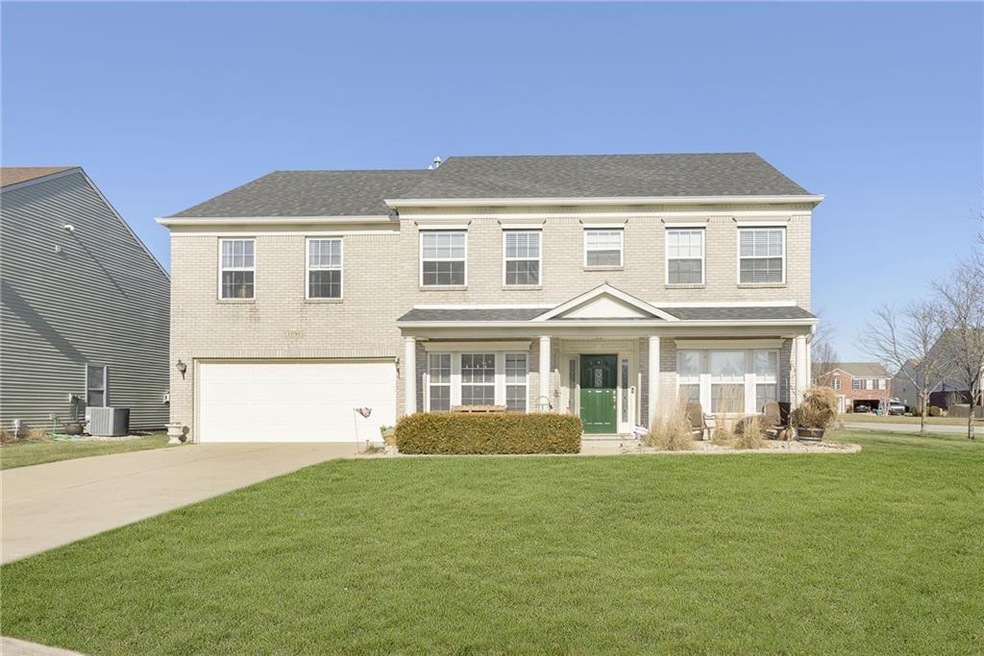 13783 Meadow Lake Dr, Fishers, IN 46038 - photo 1