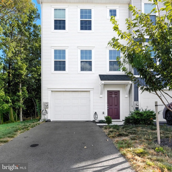 Under Contract $278,900