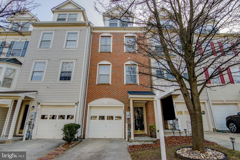 209 Toddson Ln, Owings Mills, MD 21117 - photo 1