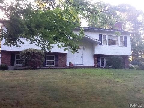 8 Michigan Ct, Valley Cottage, NY 10989 - photo 1