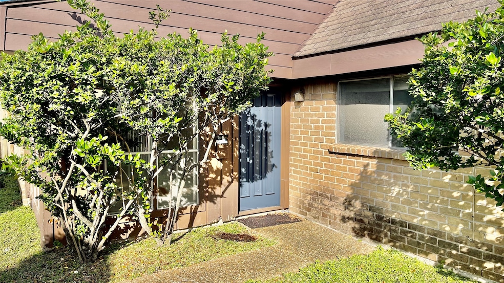 8310 Beechnut St, Houston, TX 77036 - photo 1