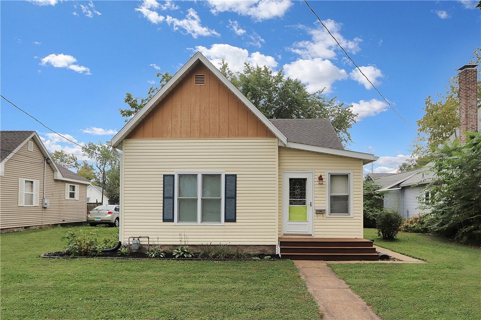 2617 Pine Ave, Mattoon, IL 61938 - photo 1