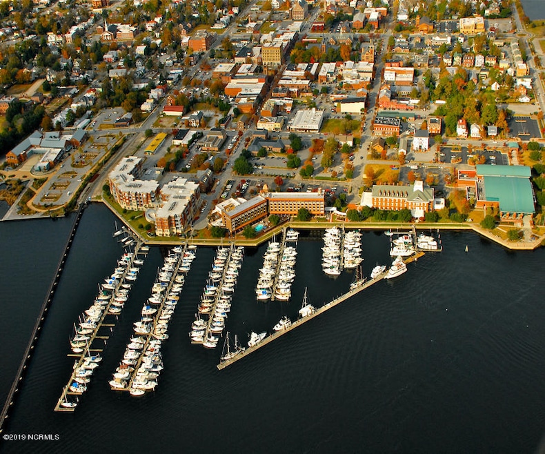 New Bern Grand Marina