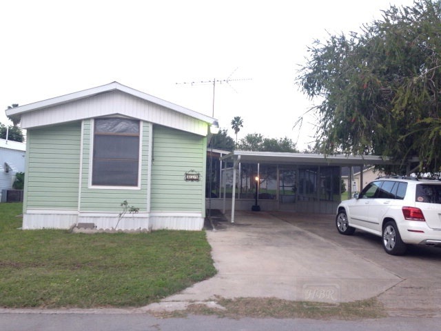 879 Clark St, Donna, TX 78537 - photo 1